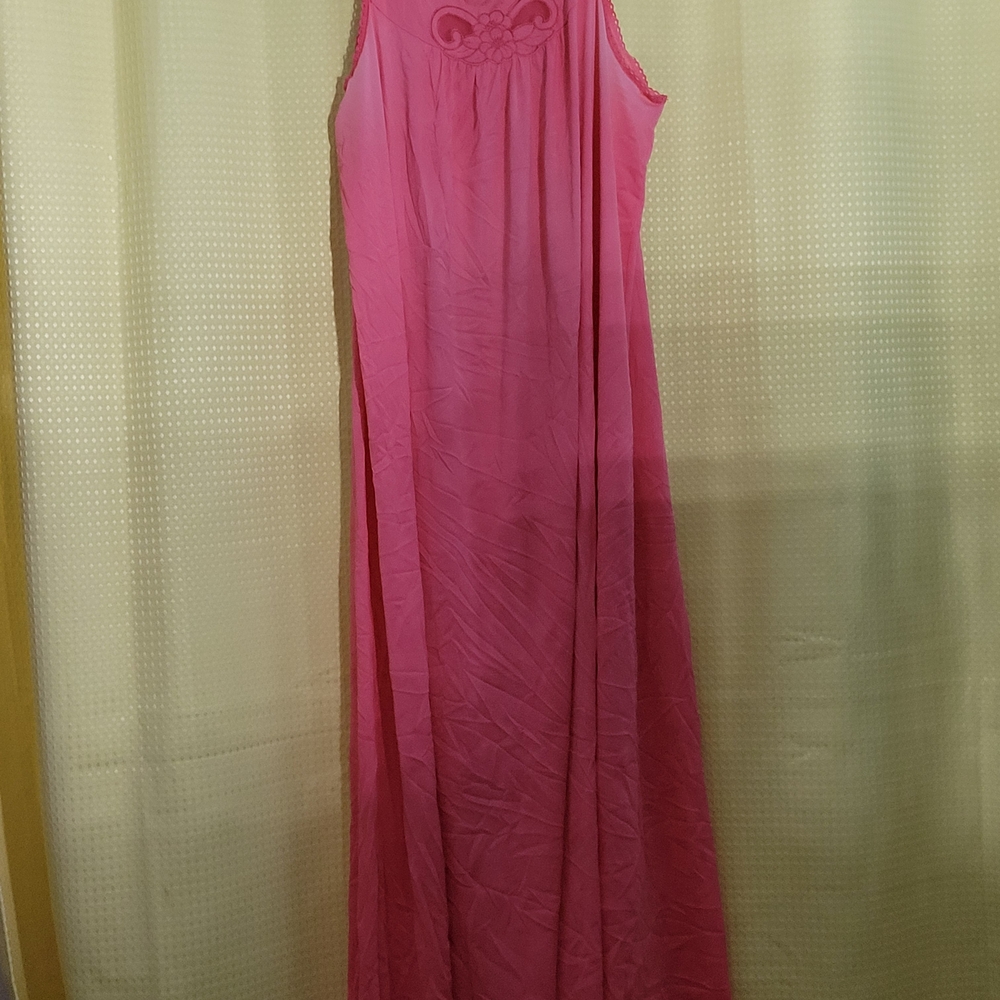 Elegant Pink Sleeveless Maxi Dress
